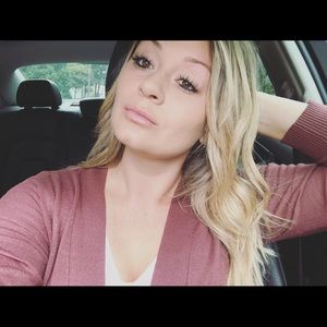 Meet your Posher, Quinn